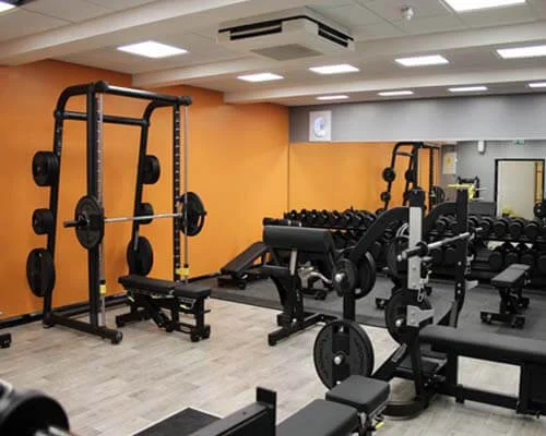 Hiranandani Mulund East gymnasium